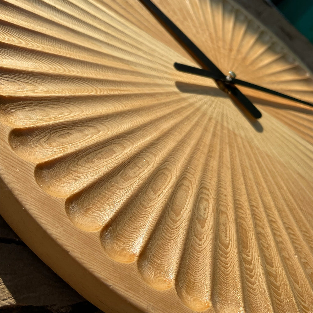 Nordic Calm Clock