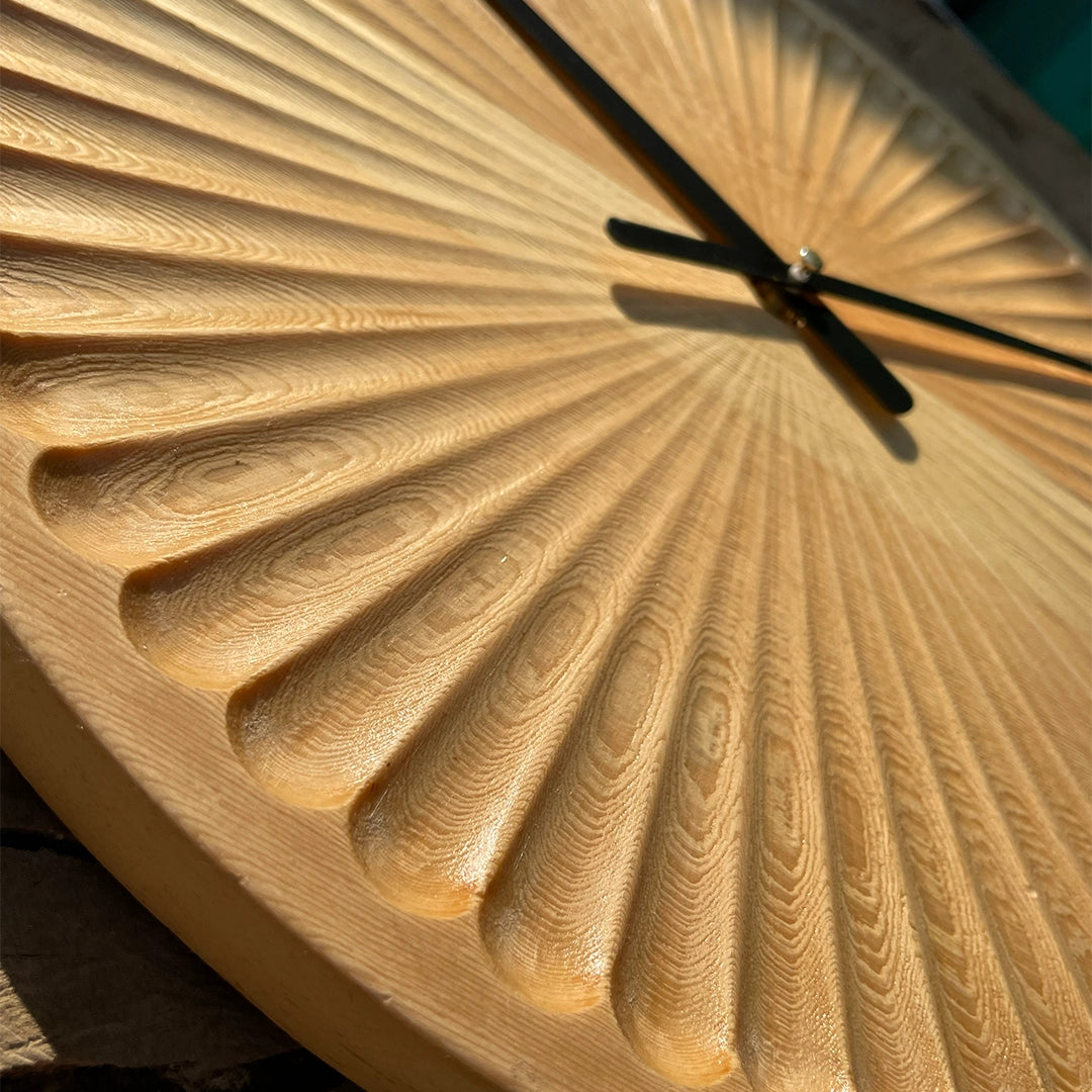 Nordic Calm Clock