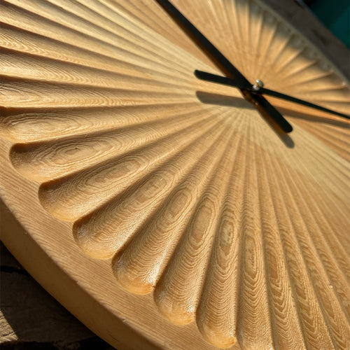 Nordic Calm Clock